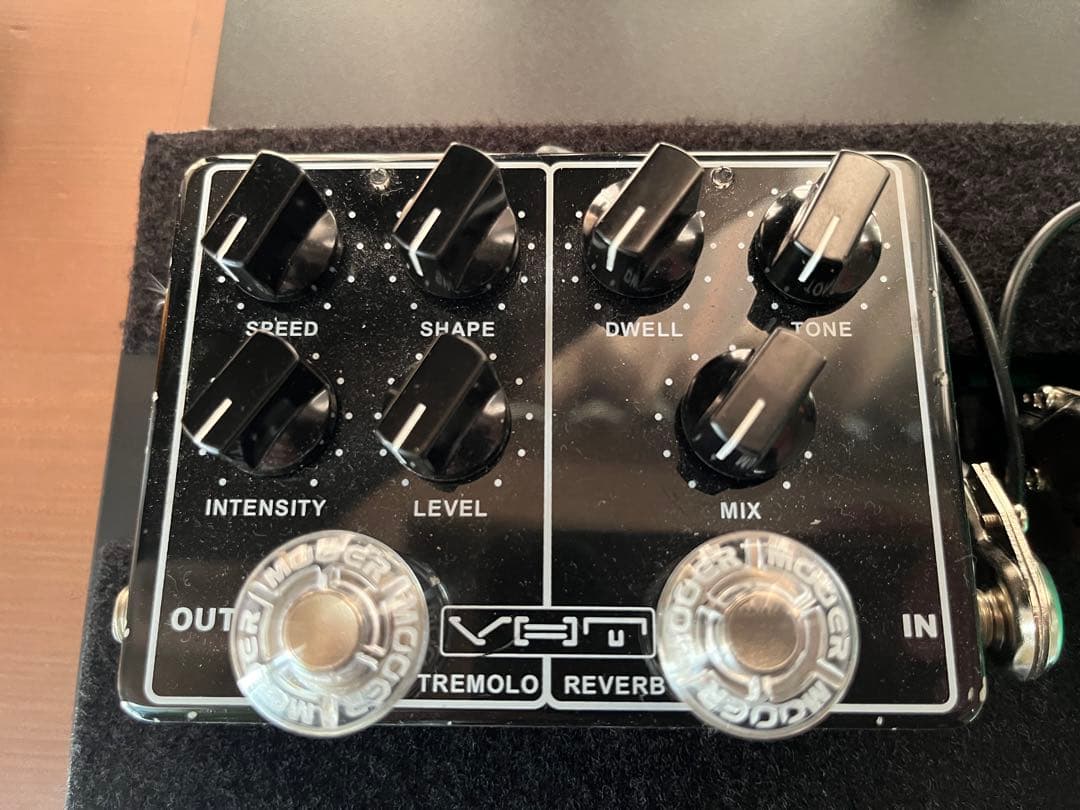 Melo-Verb トレモロ リバーブ エフェクター