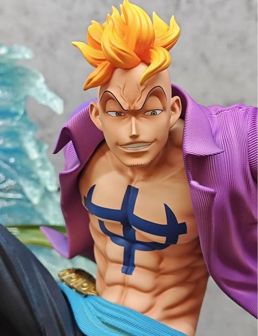 ワンピース マルコ ガレージキット ガレキ スタチューX②