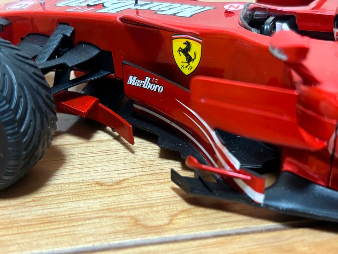 マテル 1/18 フェラーリ F1 200勝記念限定モデル F2007 中国GP