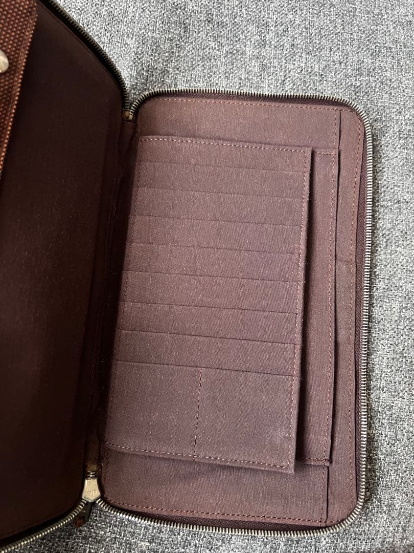 HERMESエールライン パース　ラウンドファスナー 長財布 パスポートケース