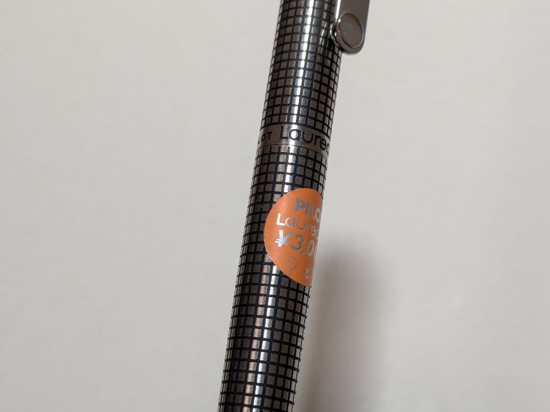 【新品・未使用】パイロット ローリート 格子 蝕刻 ボールペン シール付き