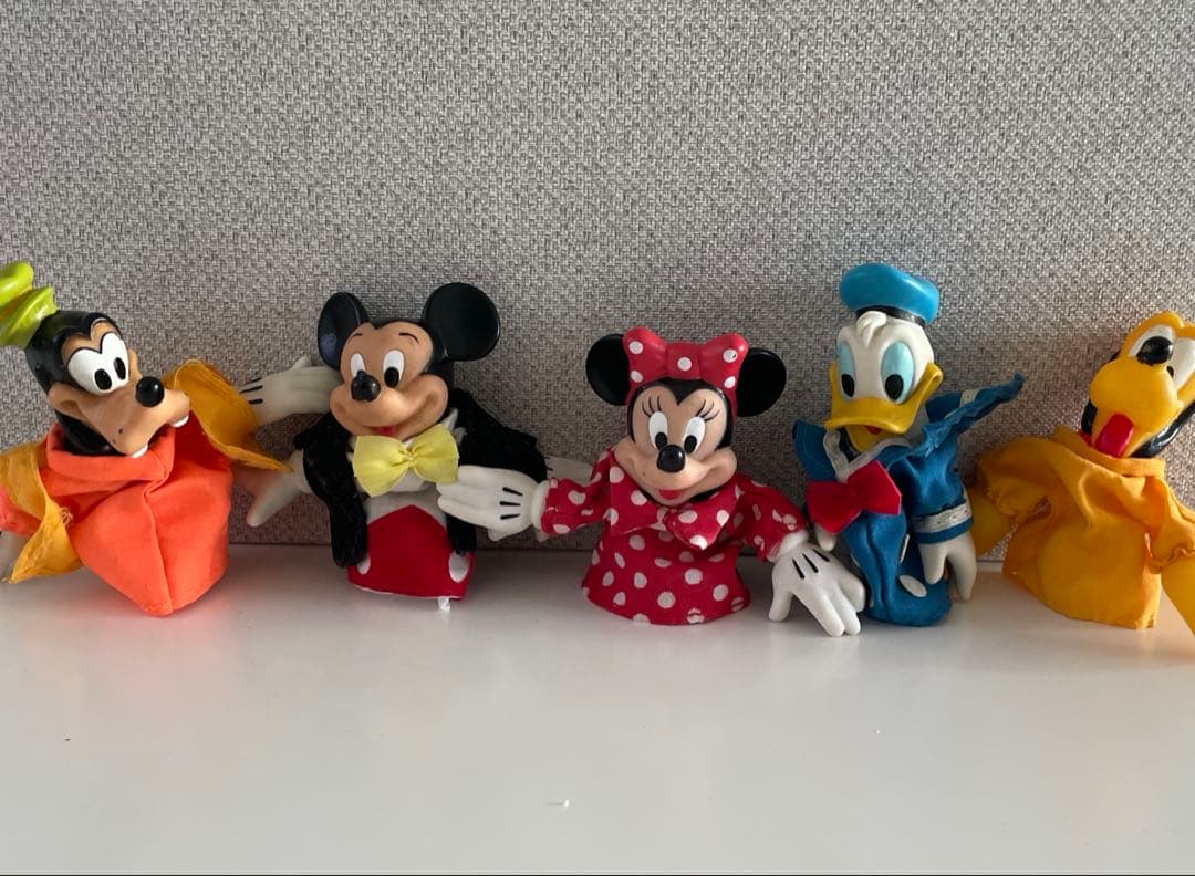 ディズニー指人形　ミッキー，ミニー，ドナルドダック、グーフィ，プルート5体セット