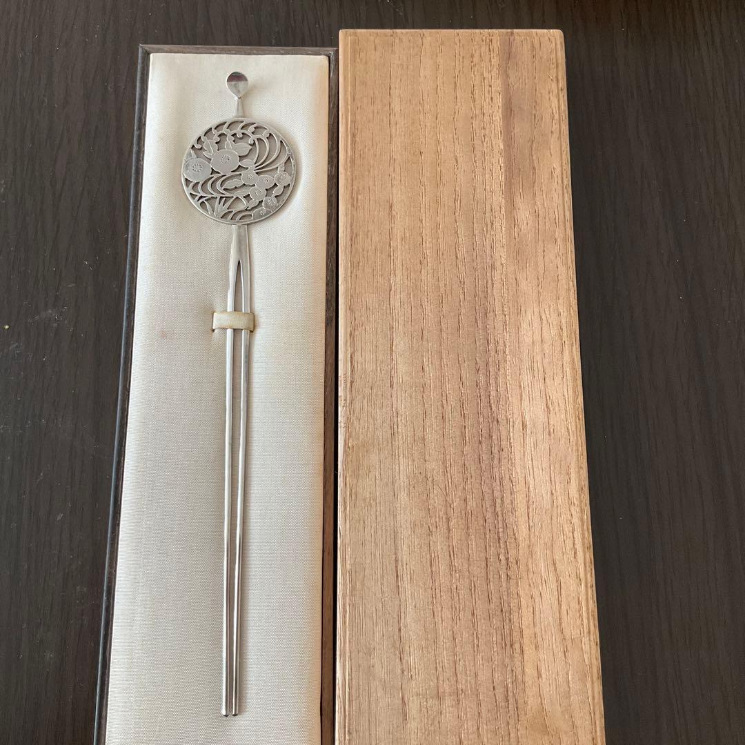 銀かんざし　花と波の模様 オリジナル箱入り