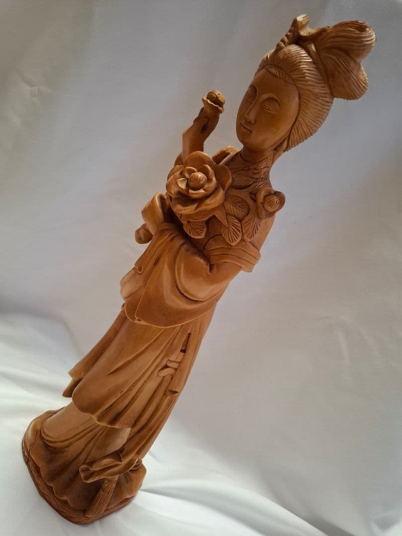 ツゲ木彫り女性像 彫刻 37㎝