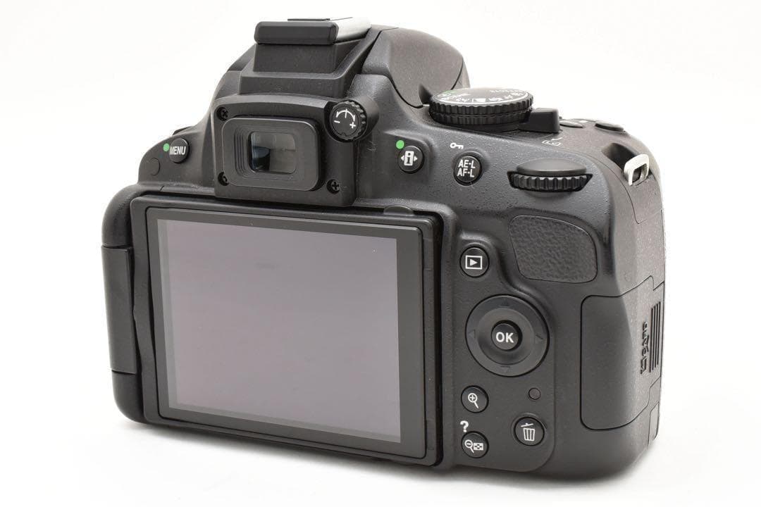 シ*ウ様 ✨ Nikon D5100✨画面が回転✨簡単操作✨スマホ転送✨初心者モ