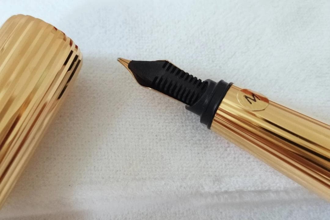 新品同様 Cartier パシャ ドゥ カルティエ 18K ゴールド 万年筆