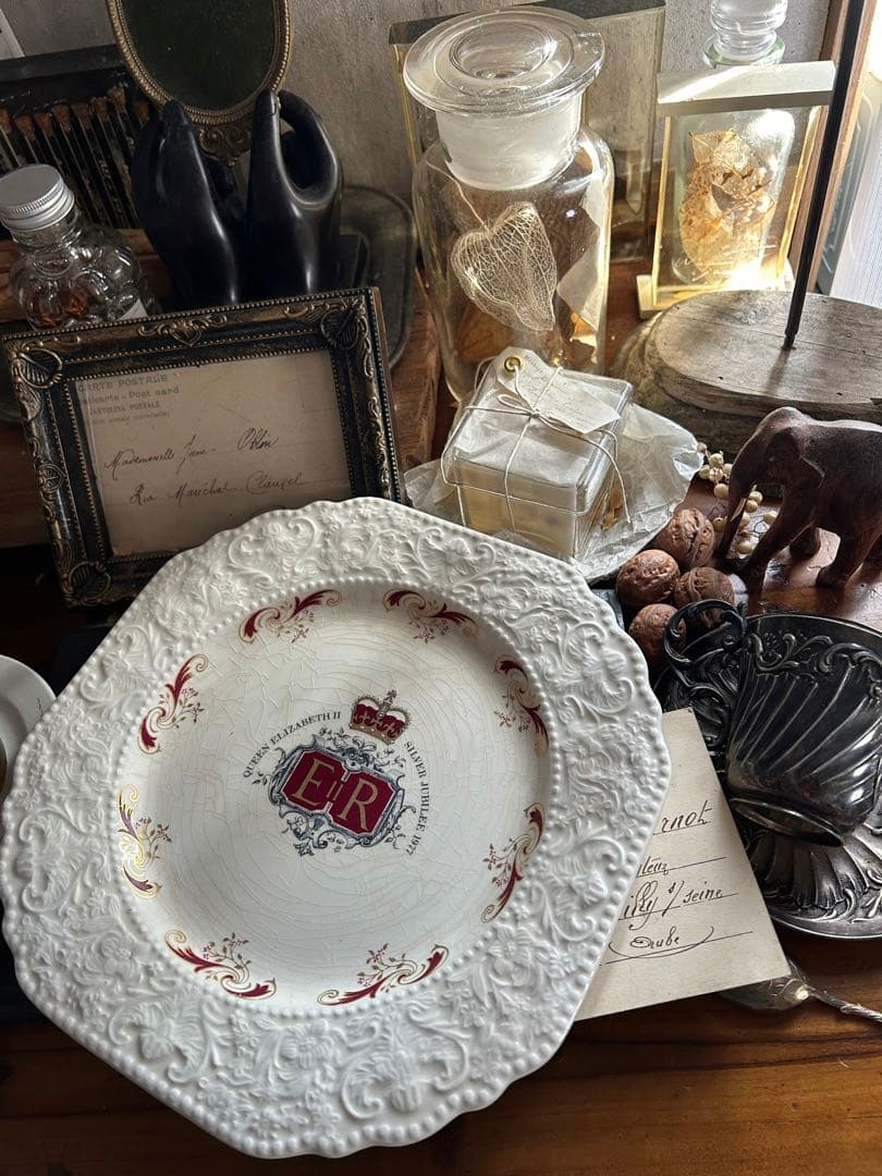 英国王室 エリザベス女王 コロネーション デコラティブ プレート　アンティーク