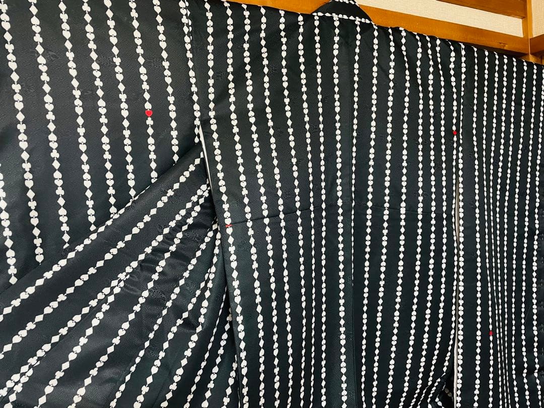 振袖 黒地 着物 袷 洗える 新品 未使用 ブラック おしゃれ 縦縞 トランプ