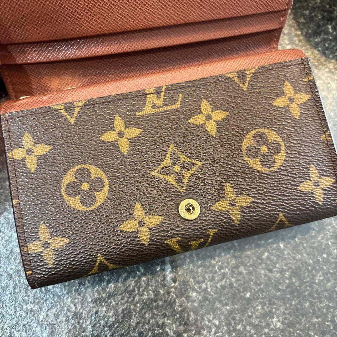 ルイヴィトン ポルトフォイユ トレゾール モノグラム 二つ折り財布
