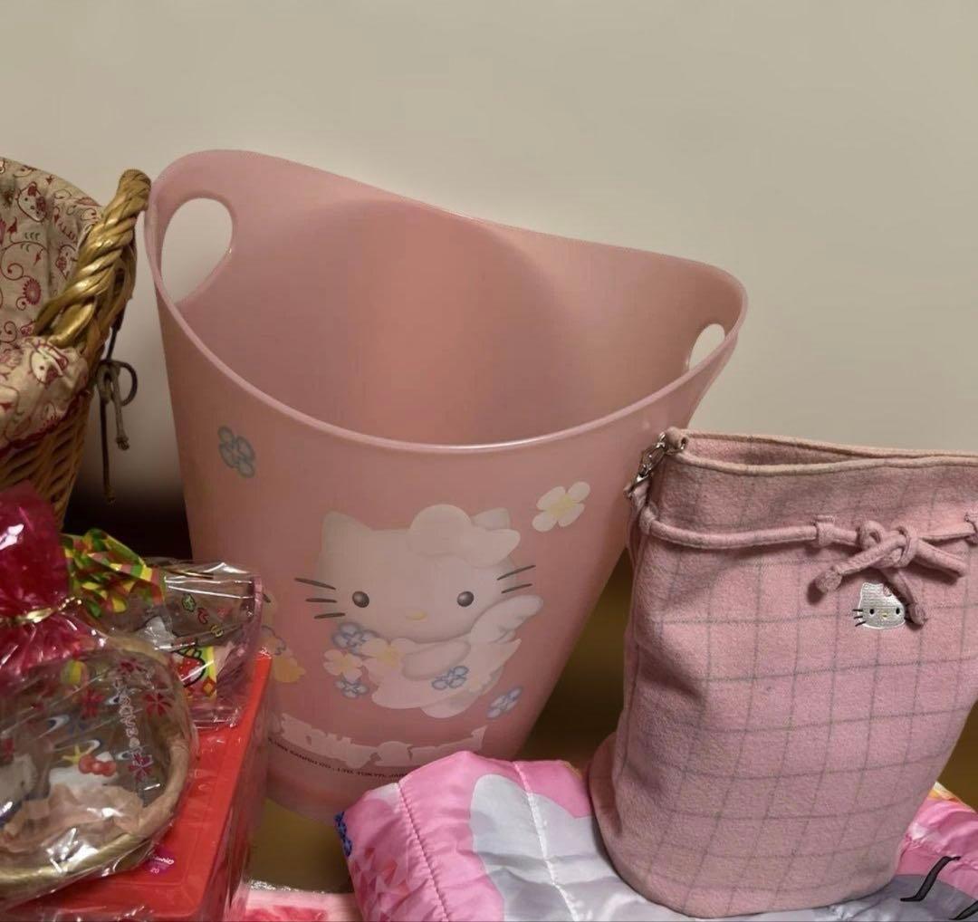サンリオハローキティ ⭐︎お部屋明るくなってウキウキ❣️グッズアイテム⭐︎ピンク14点