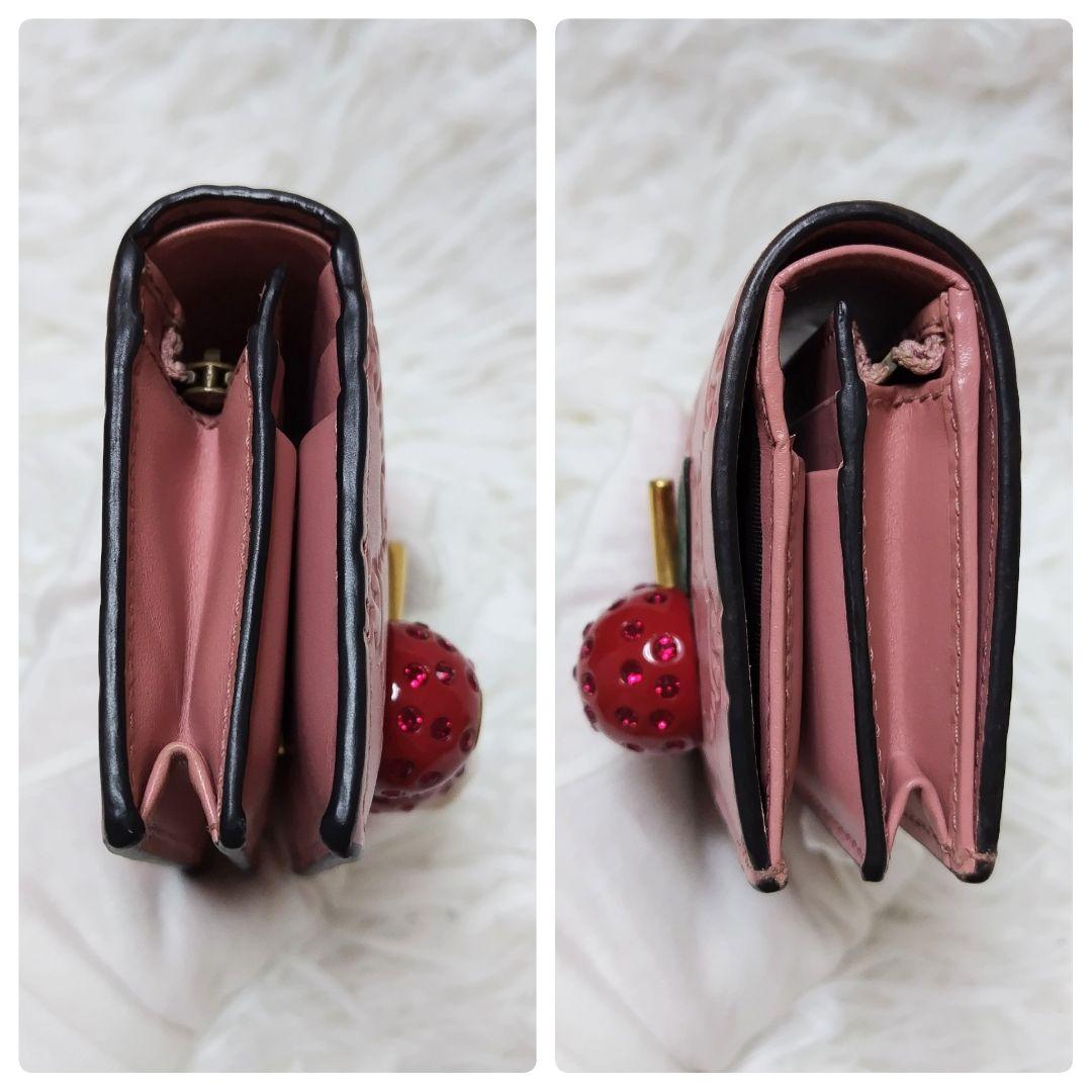 レア美品✨グッチ◇日本限定モデルチェリー二つ折り財布ピンクシマレザーゴールド金具