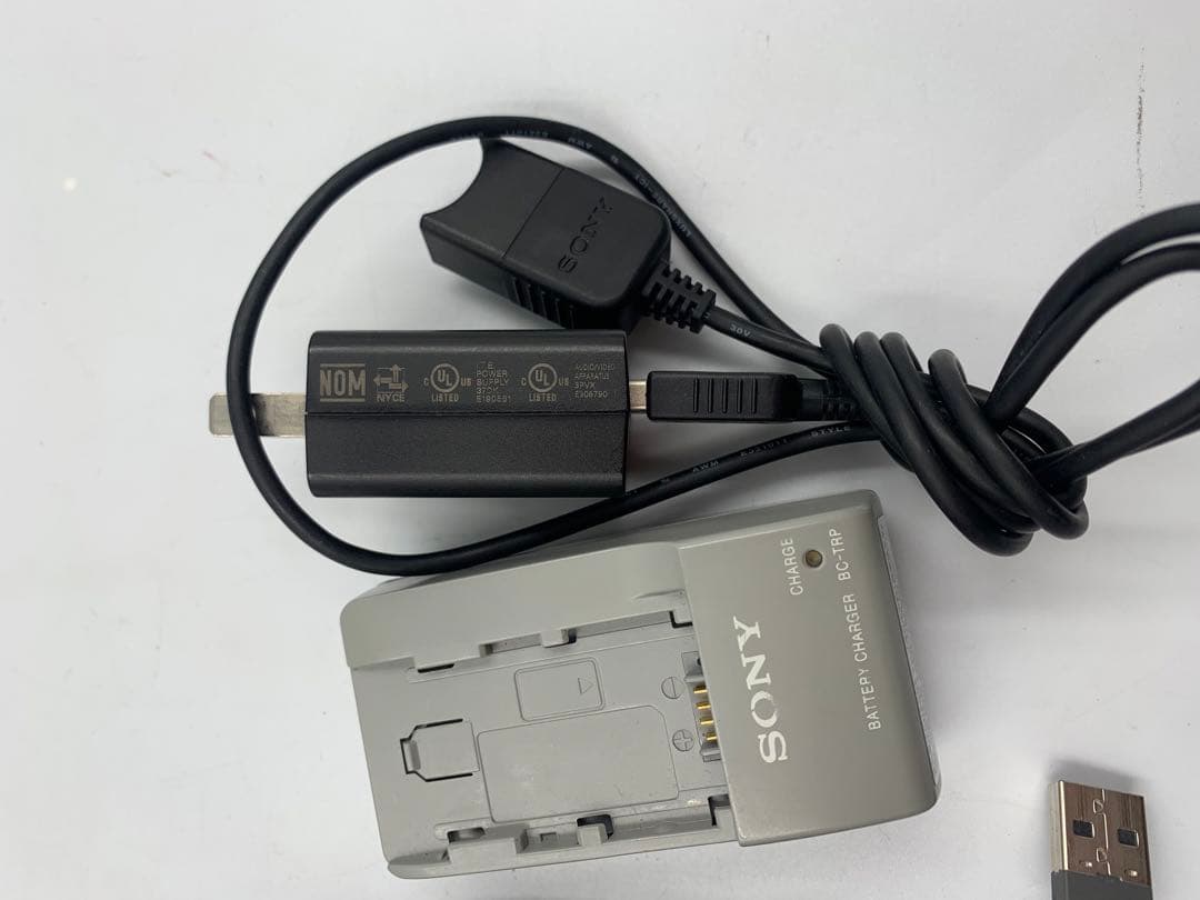 美品　Sony HDR-CX680 ビデオカメラ 本体