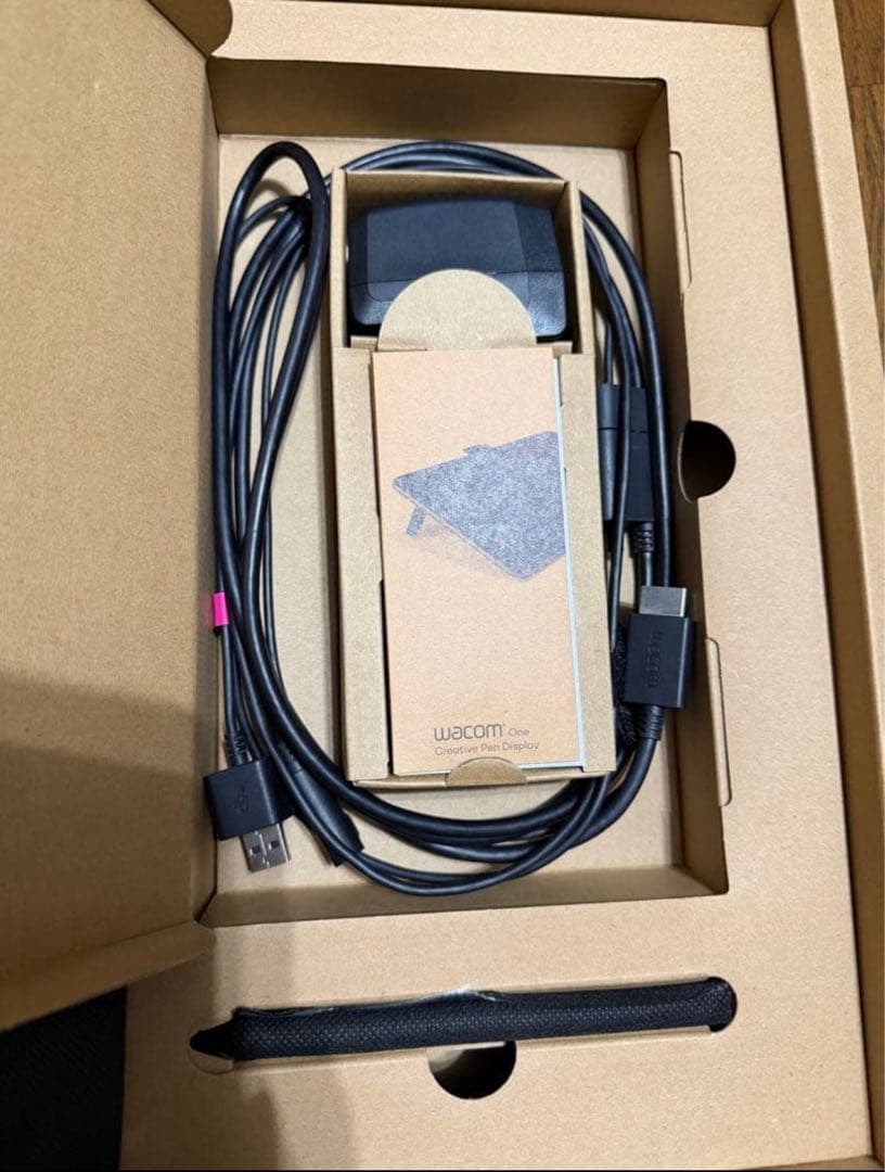 犬　Wacom One 13.3