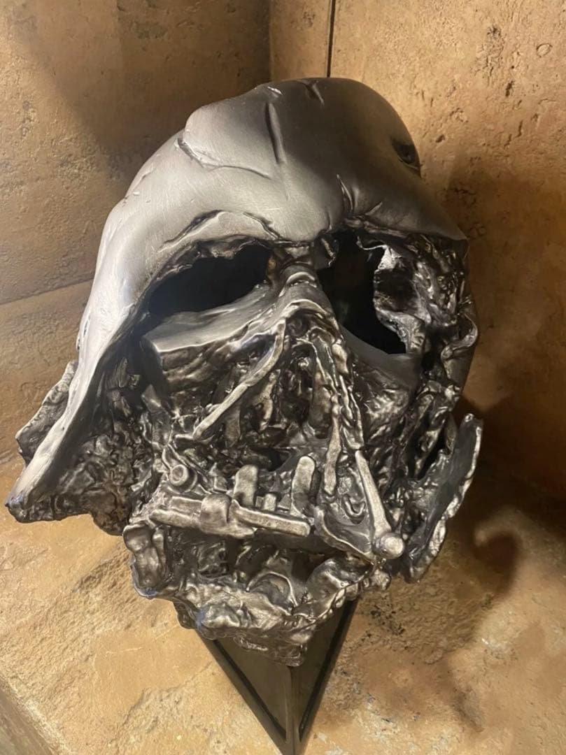 【激レア】海外ディズニー限定 ダースベイダー マスク『フォースの覚醒』版レプリカ