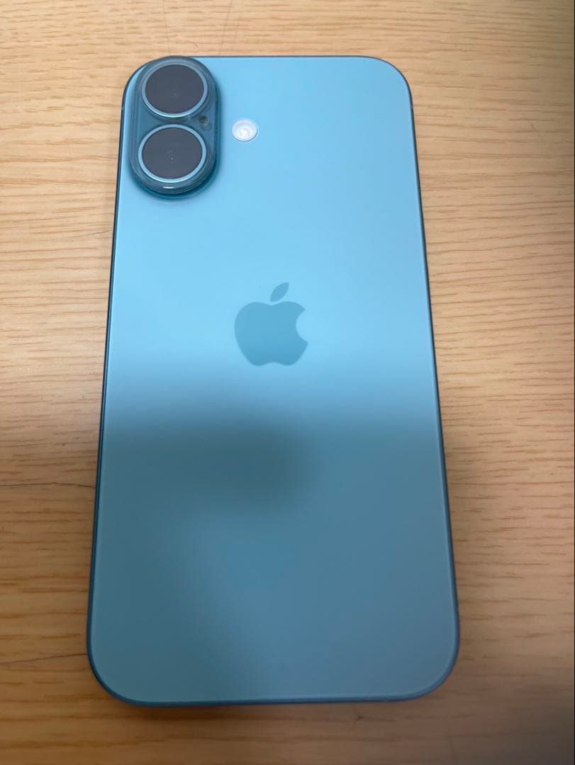 メ*神様 最終値下げ　【美品】 iPhone 16 セット売り　本体と付属品