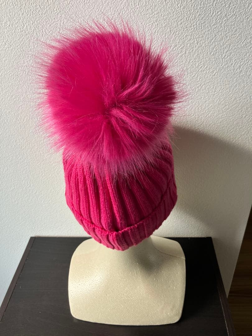【美品】モンクレール　ピンク リブ編み ニット帽 ファー付きポンポン