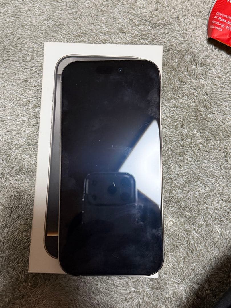 極美品　iPhone 16 pro ブラック　128GB