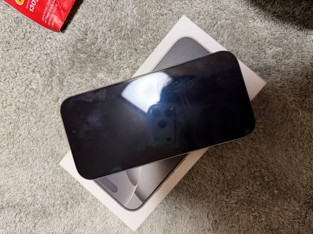 極美品　iPhone 16 pro ブラック　128GB