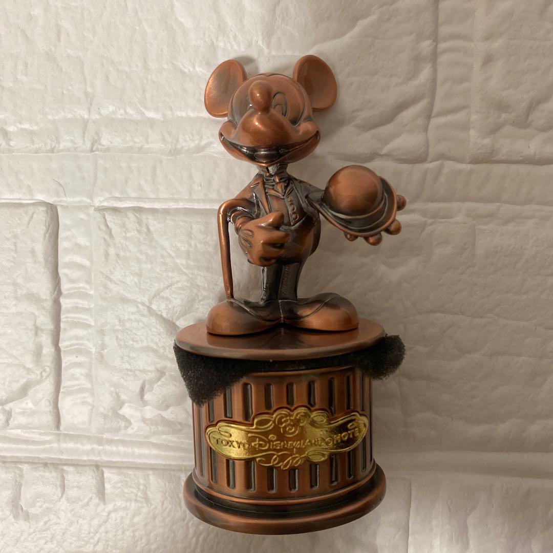 東京ディズニーランドホテル限定　ミッキーマウスブロンズ像