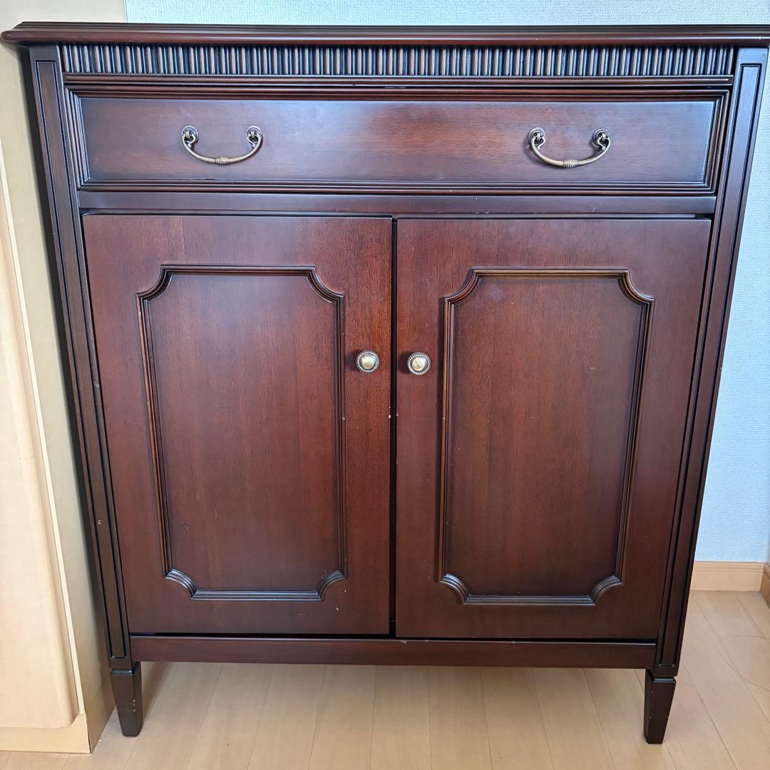 キャビネット　フルール　ケントハウス　東海家具　リビングボード　アンティーク