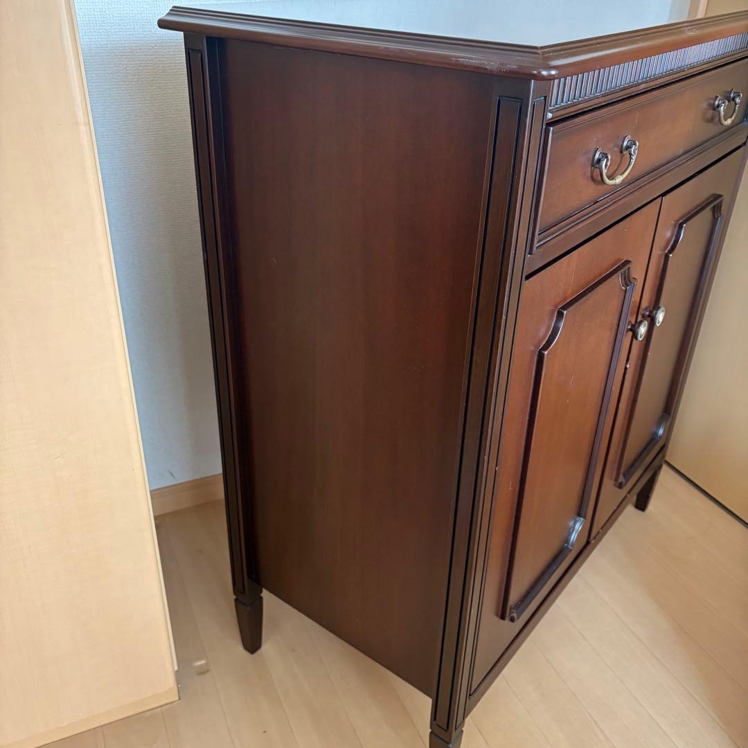 キャビネット　フルール　ケントハウス　東海家具　リビングボード　アンティーク