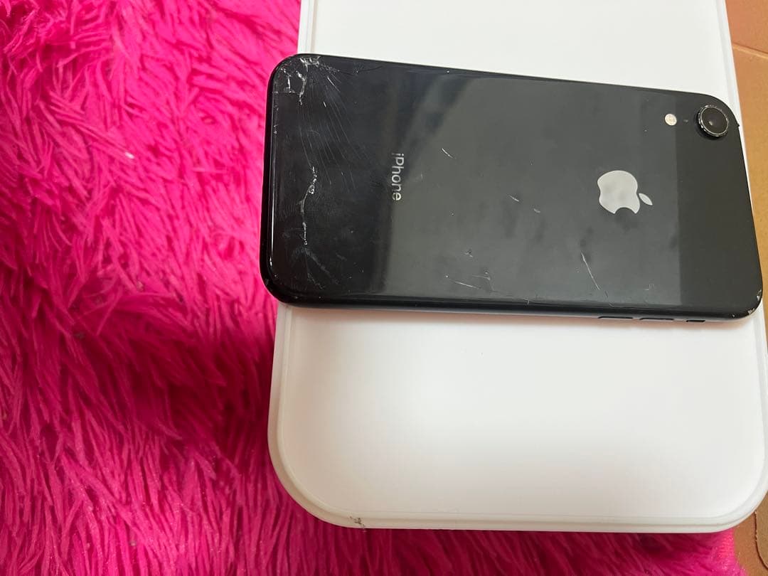 Apple iPhone XR 64GB ブラック　(箱あり)