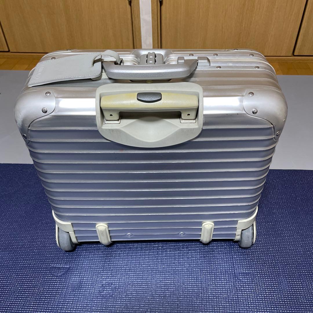 RIMOWA シルバー キャリーケース　2輪