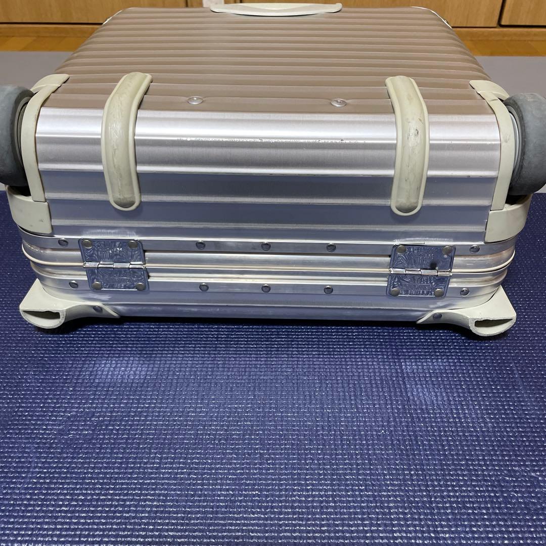 RIMOWA シルバー キャリーケース　2輪