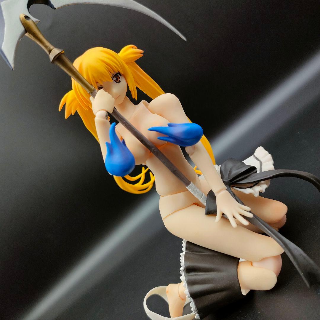 クイーンズブレイド　アイリ　美少女アクションフィギュア　R15