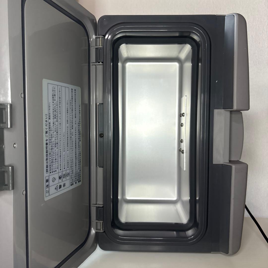 RV GEAR ポータブル 冷温庫 ERV723 氷保存可 車中泊に最適 訳あり