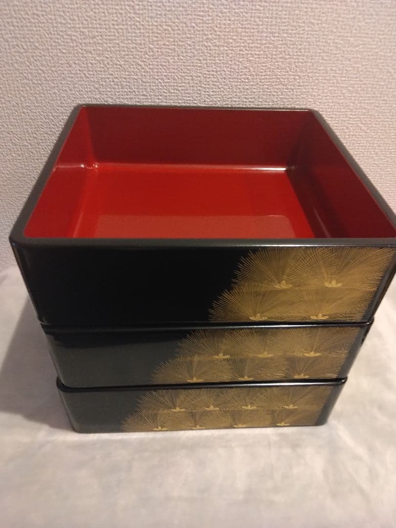 重箱 本漆塗 七寸三段重 沈金若松