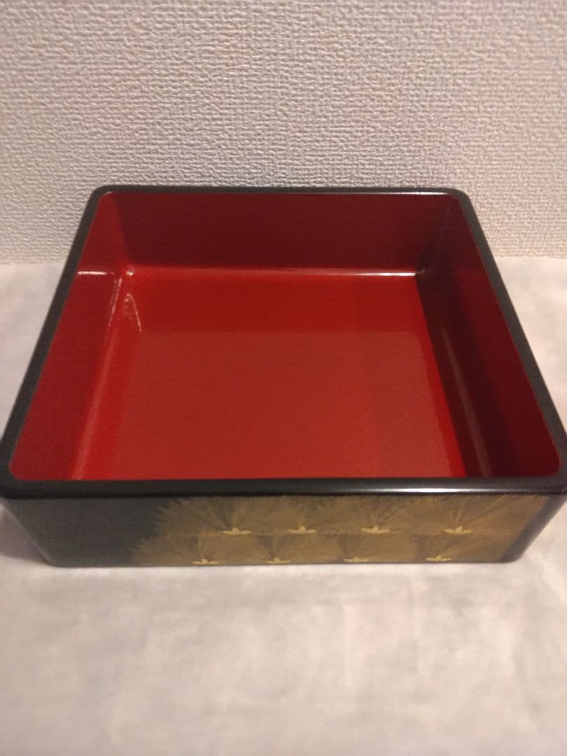 重箱 本漆塗 七寸三段重 沈金若松