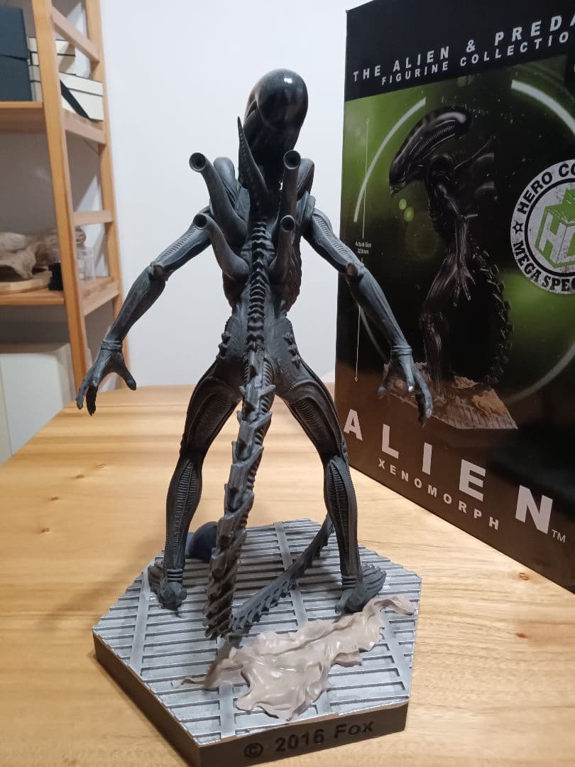 エイリアン - ゼノモルフドローン Xenomorph Droneフィギュア箱有