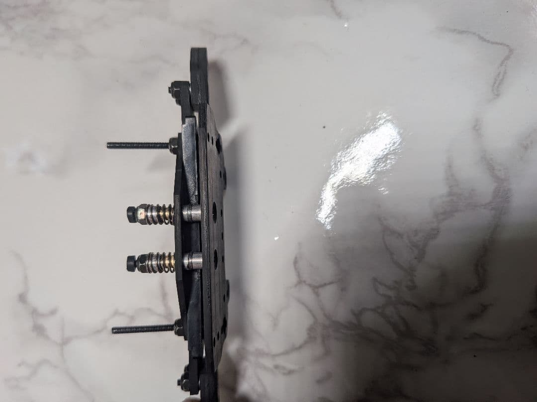 イオ、アオ、ユウです。