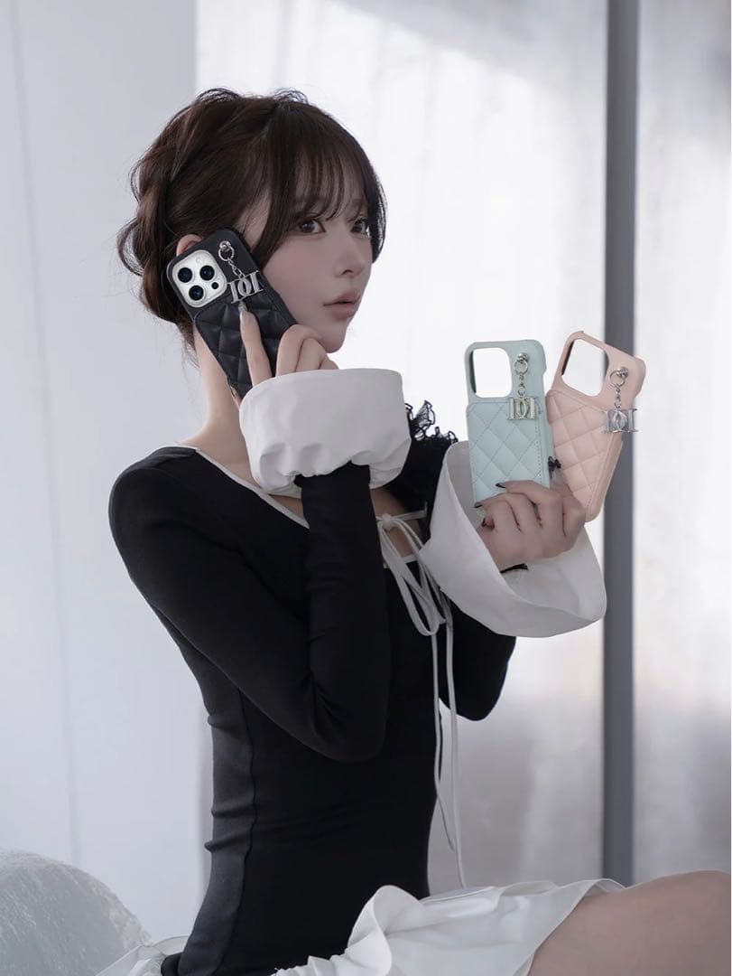 《本日価格》darich キルティングミラーDDチャームiPhoneケース