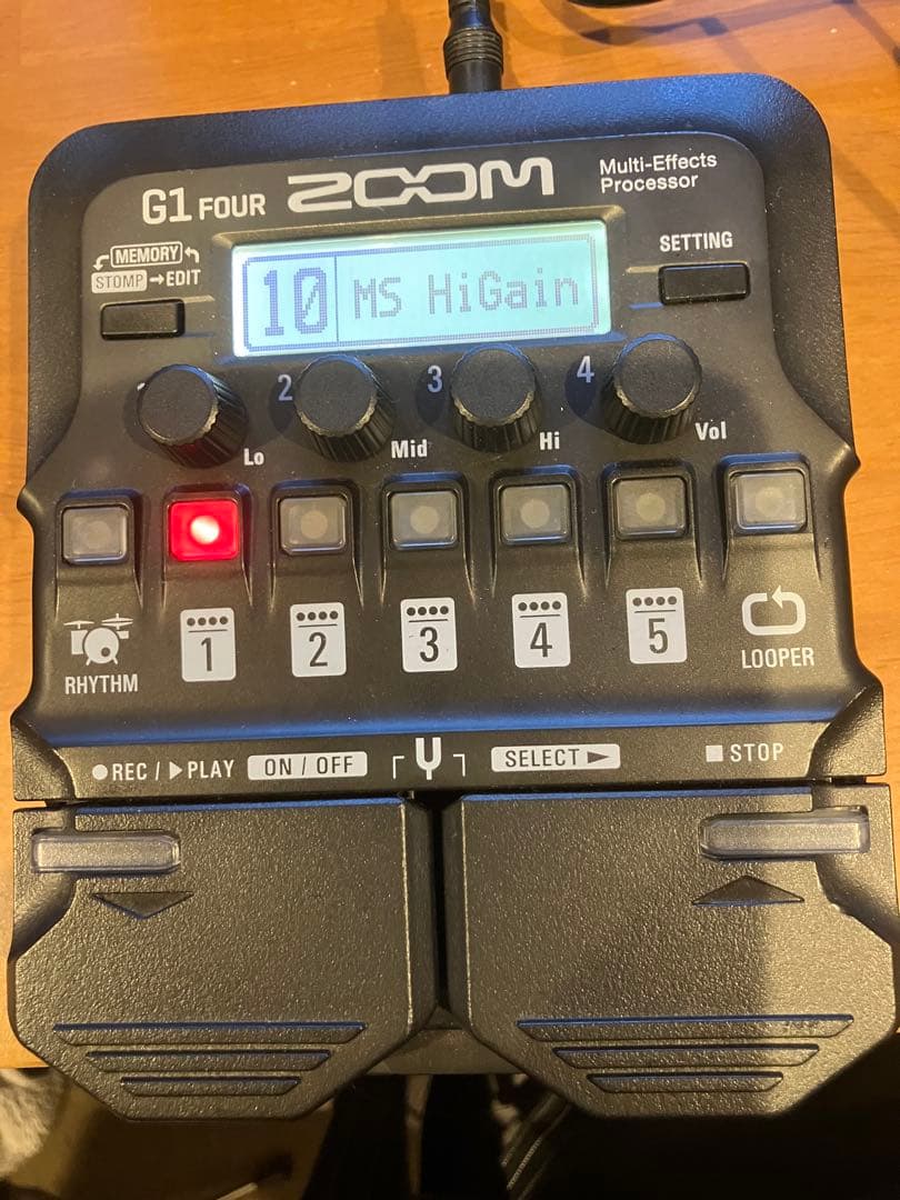 元箱あり　美品　ZOOM G1 FOUR マルチエフェクトプロセッサー