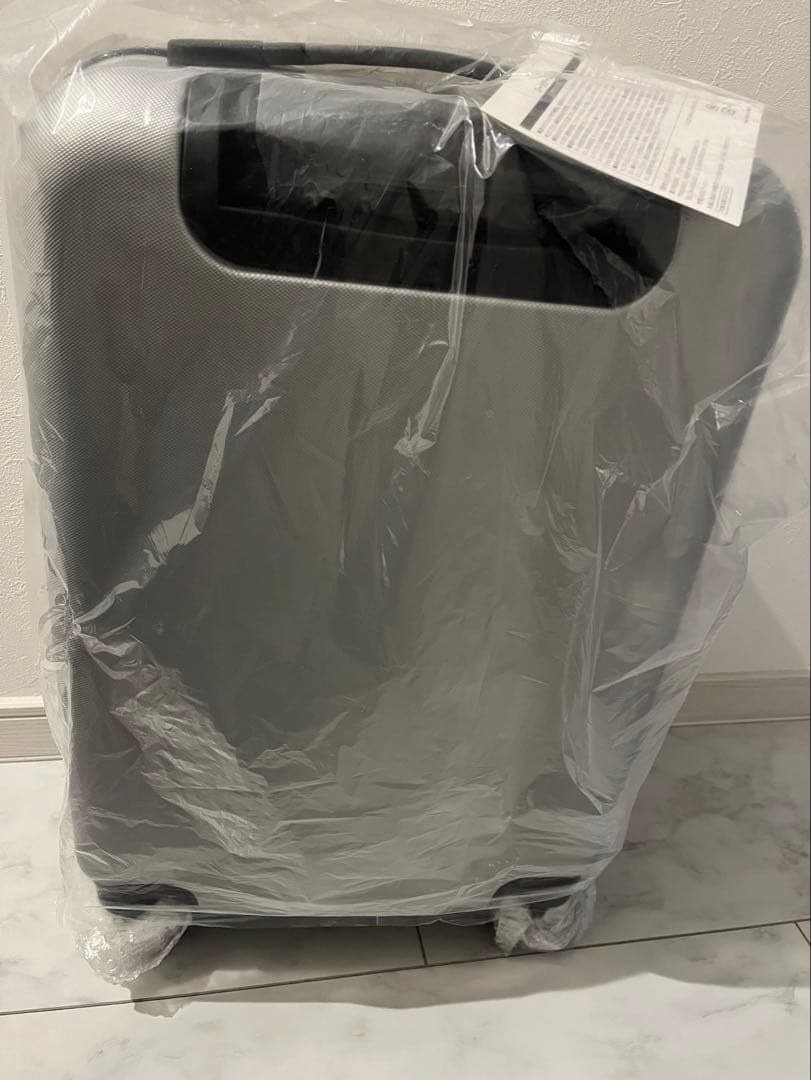 ドキドキくじ　QBBチーズくじ　ラスト賞　スーツケース　キャリーケース　くじ