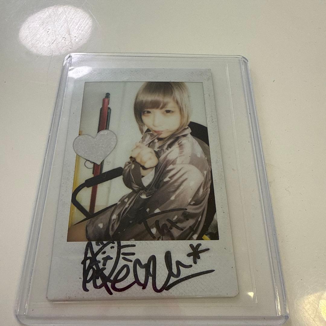 R e oＮ aデビュー前チェキ