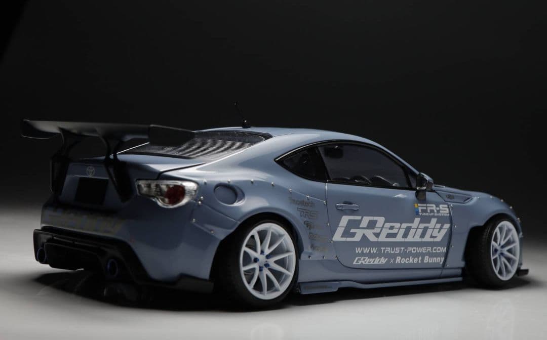 アオシマ 1/24 トヨタ ロケットバニー 86 全塗装 完成品