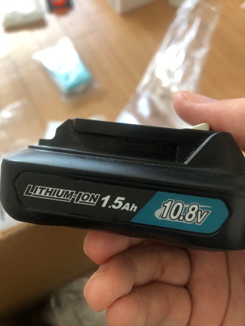 makita CL107FD 充電式クリーナー スタンド付き