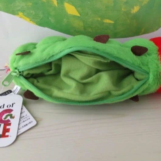 新品　はらぺこあおむし　くたくた ペンケース　ポーチ　ぬいぐるみ