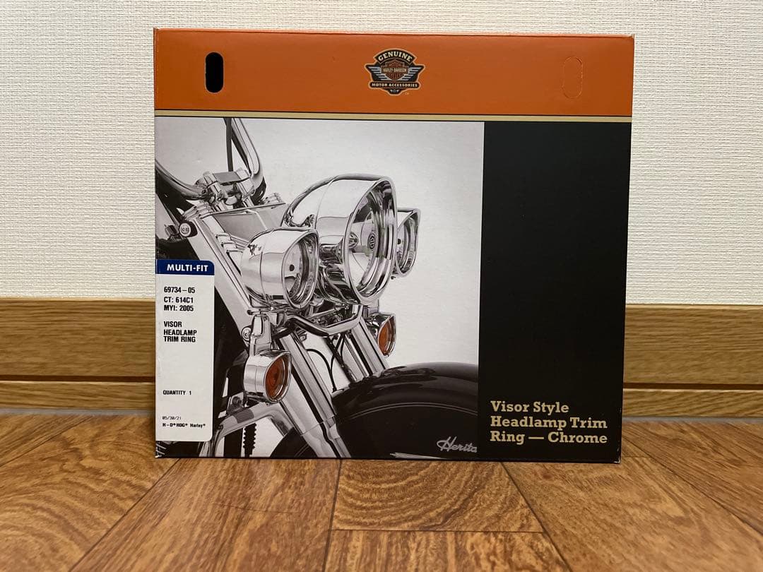 【ハーレー純正】ヘッドライト+パッシングライトバイザートリムリング