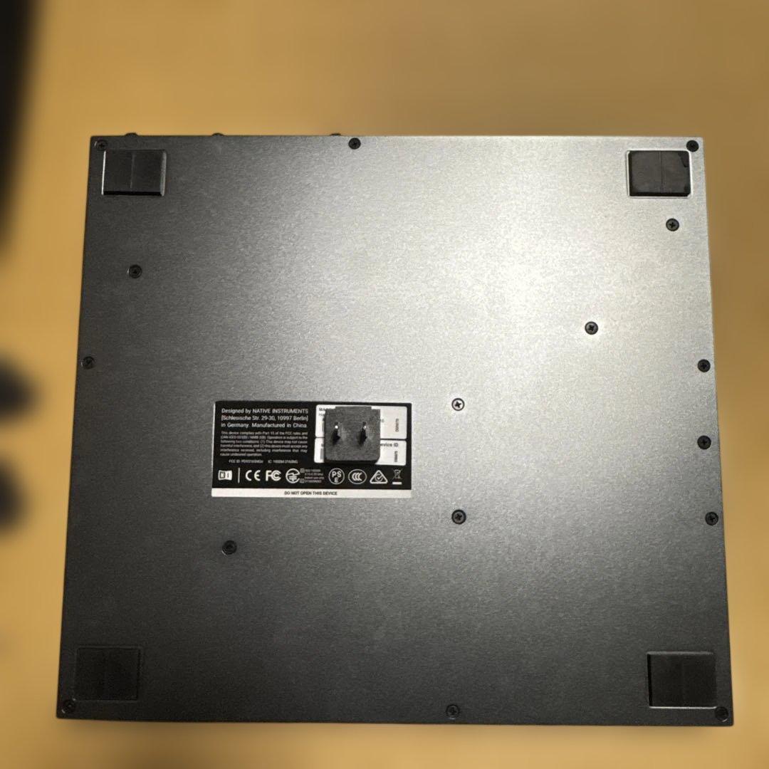 n*e様 MASCHINE+ MIDIコントローラー