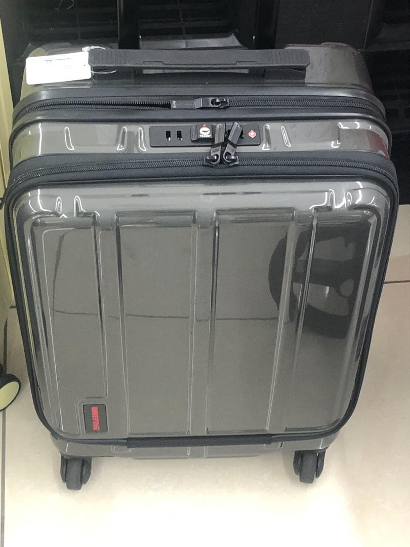 展示品 ブリーフィング キャリーケース 34L TSAロック 4輪 H-34F