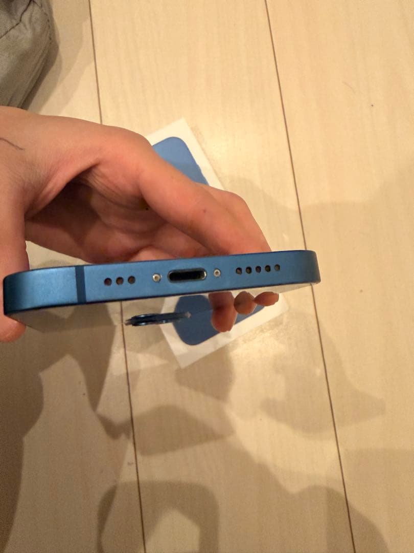 Apple iPhone 13 青 6.1インチ 本体