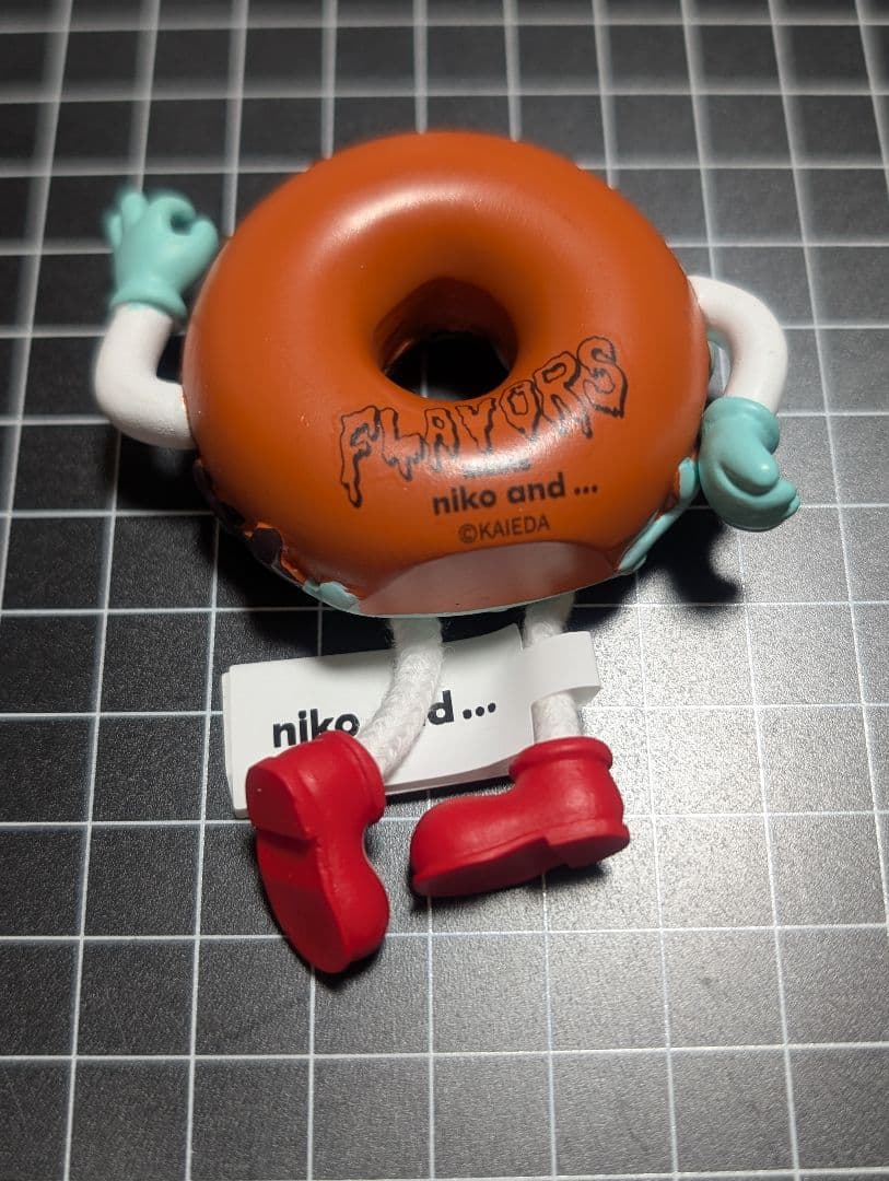 niko and... FLAVOR お座りオブジェ　ソフト バーガー ドーナツ