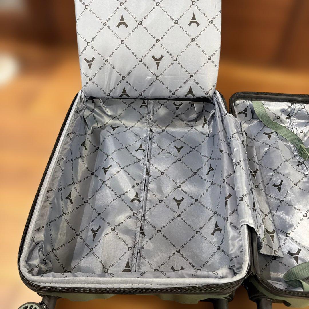 ⭐️pierre cardin グリーンキャリーカート定価23000位今年モデル