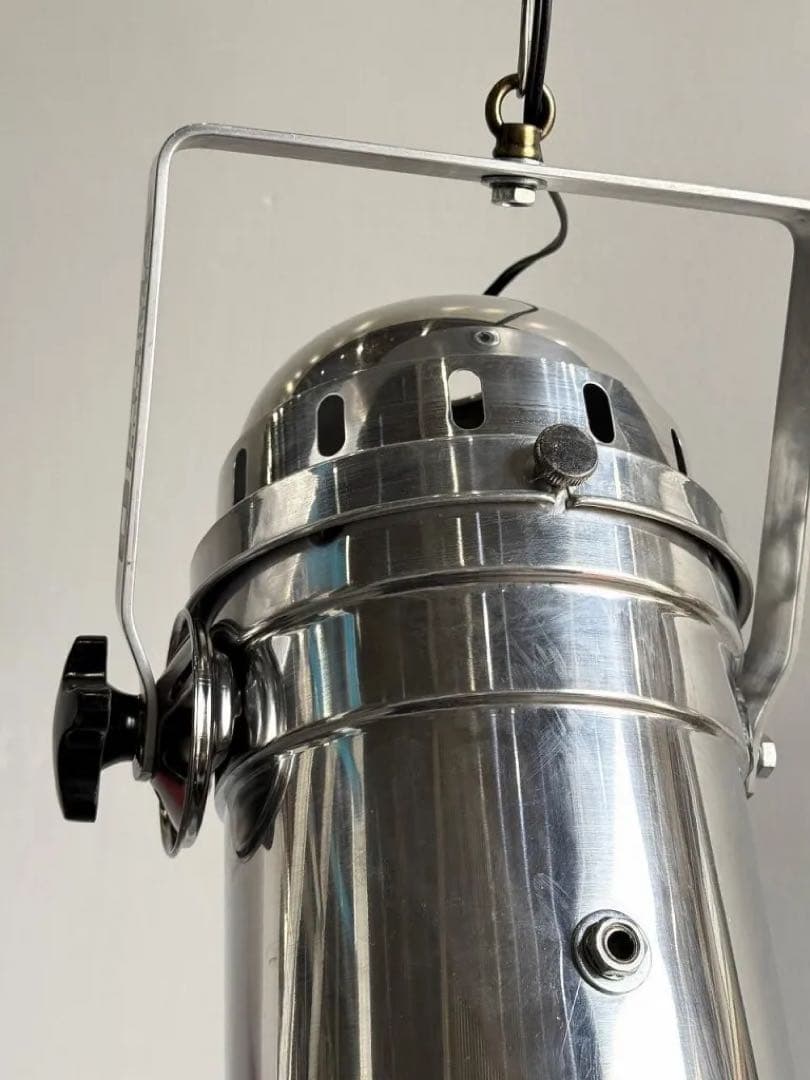 インダストリアルスポットライト