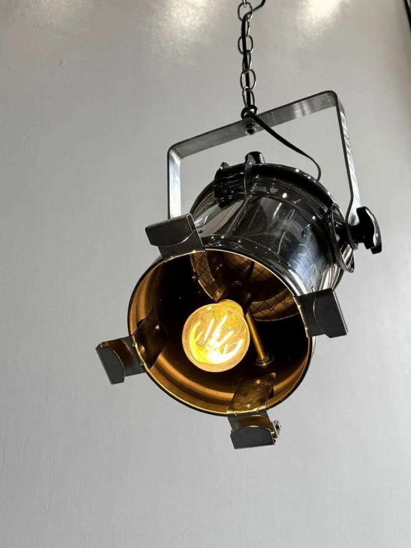 インダストリアルスポットライト