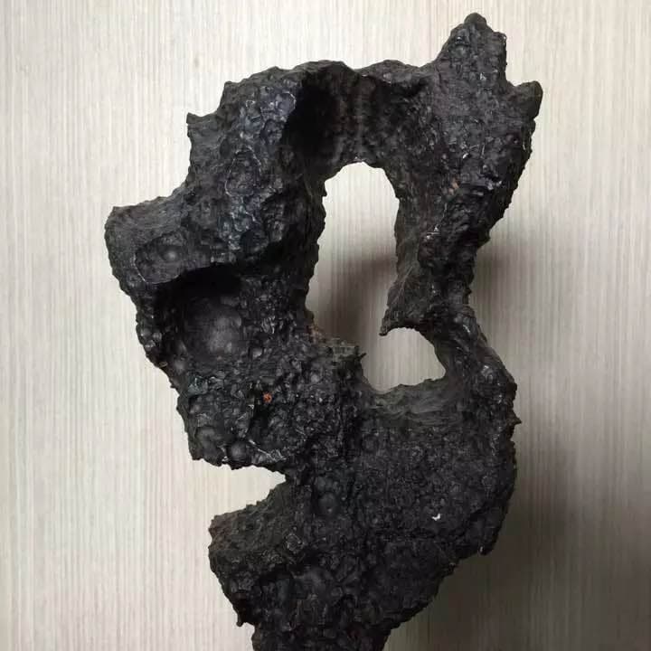 中国 天然太湖石 紅木